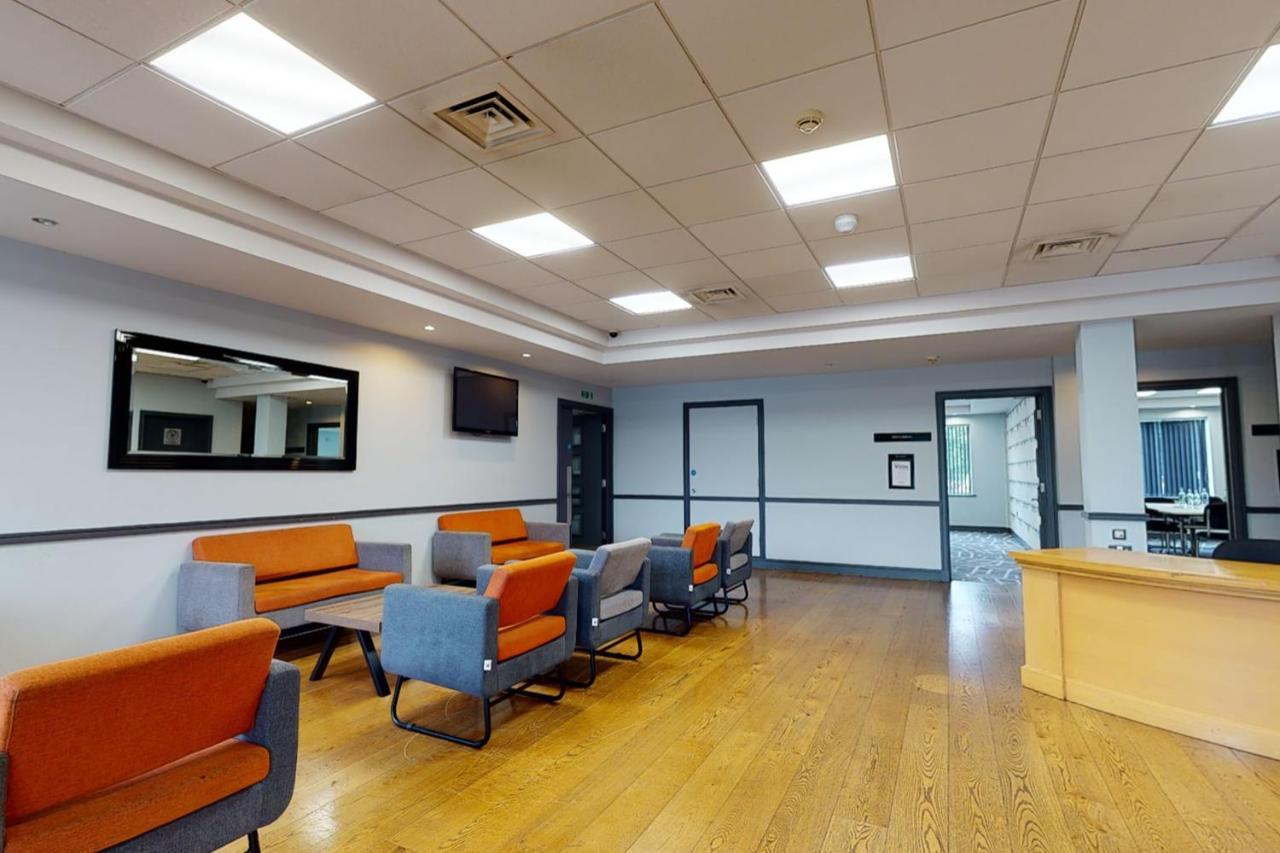 Village Hotel Newcastle Holystone  المظهر الخارجي الصورة
