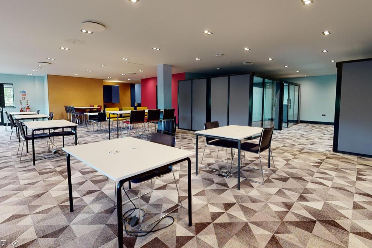 Village Hotel Newcastle Holystone  المظهر الخارجي الصورة